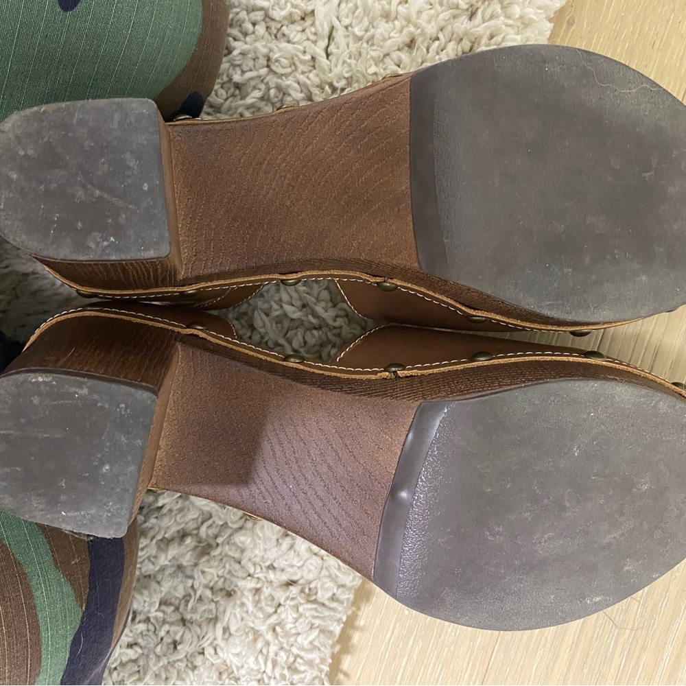Sbicca Clog heels with ankle strap - Picture 5 of 6